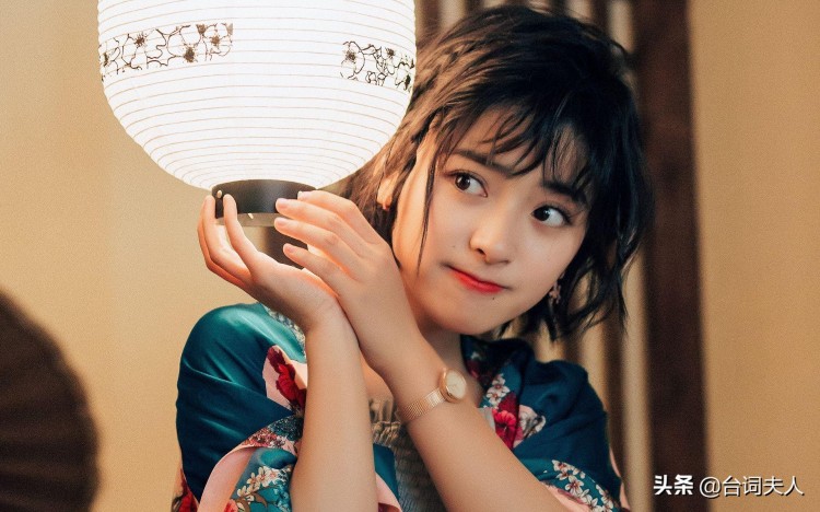 盘点明星的小号明星的双面人生有人还用自己的小号来吐槽自己